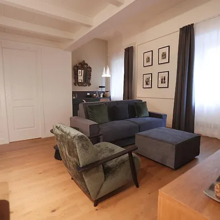 Bargello Nine Luxury Apartamento *