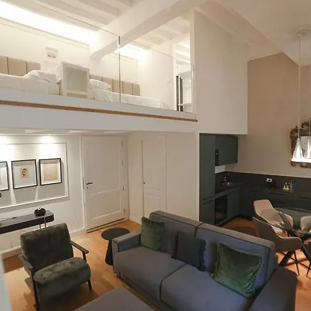 Bargello Nine Luxury Apartment Florence