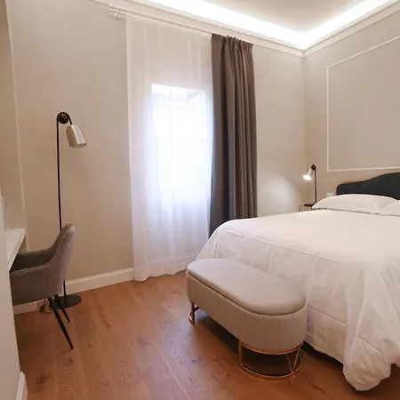 Bargello Nine Luxury