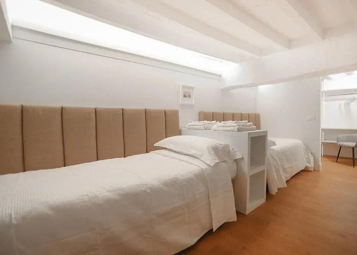 Bargello Nine Luxury *